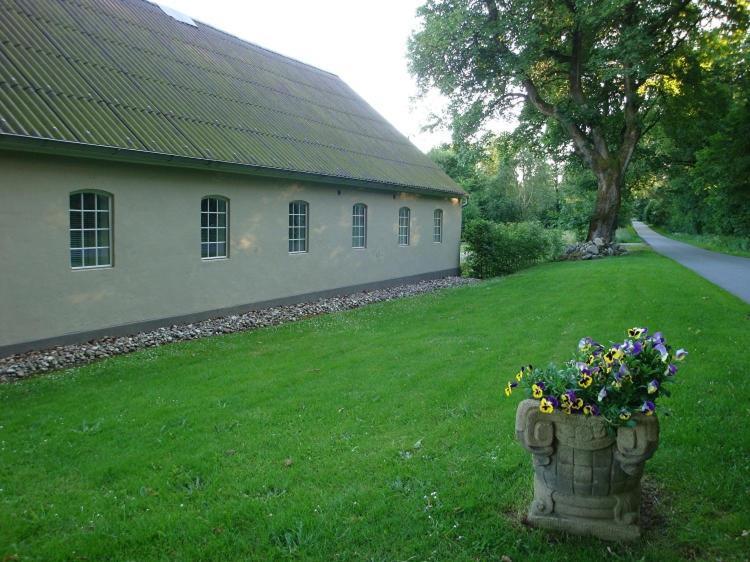 Engelsholm Bed & Breakfast Bredsten  Extérieur photo